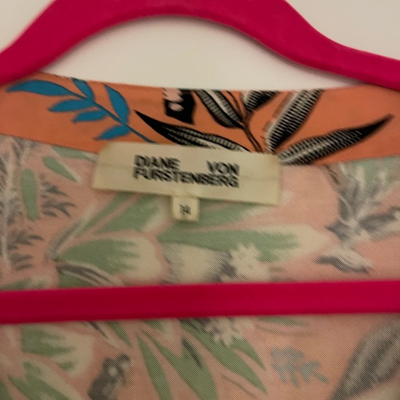 Diane Von Furstenberg Wrap Dress size 14 - silk - Picture 3 of 3